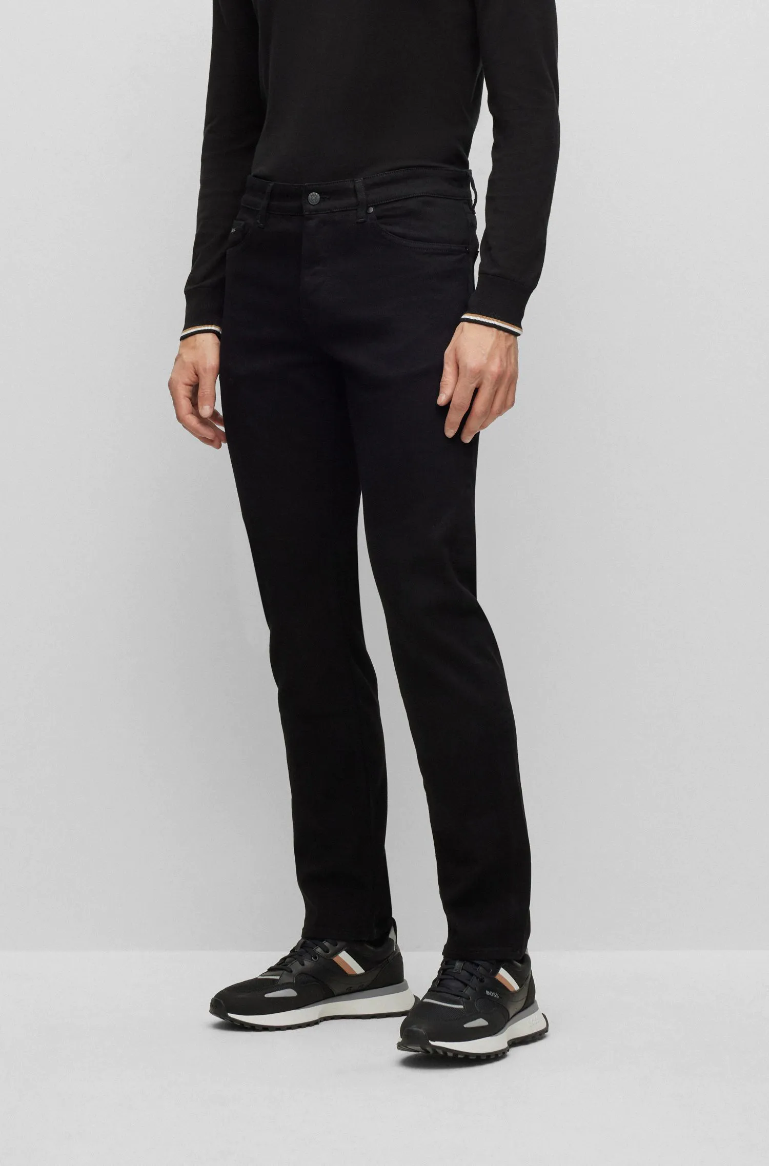 黑色意大利牛仔布常规版型牛仔裤