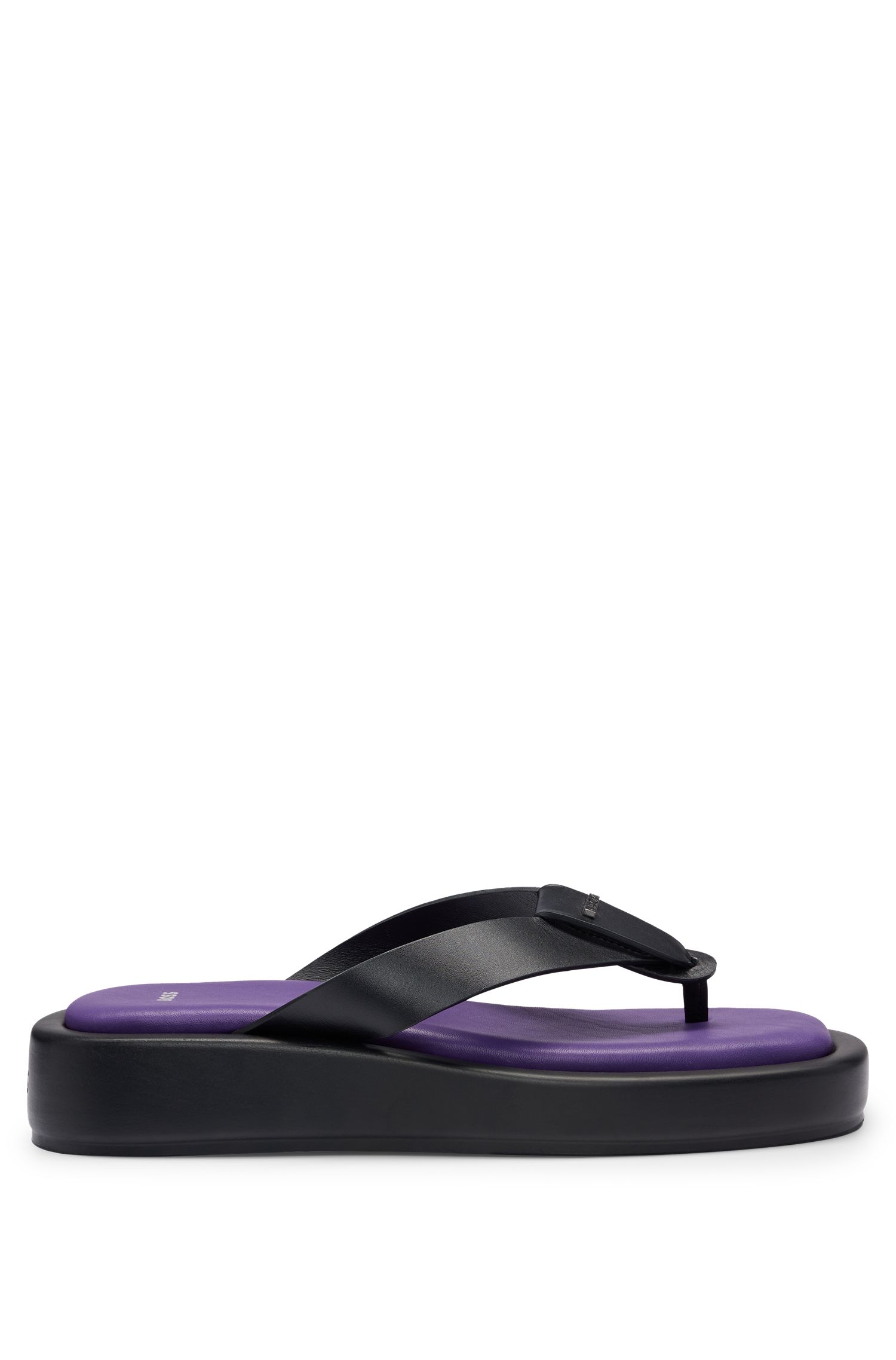 NAOMI x BOSS 品牌标识装饰皮革厚底夹趾凉鞋