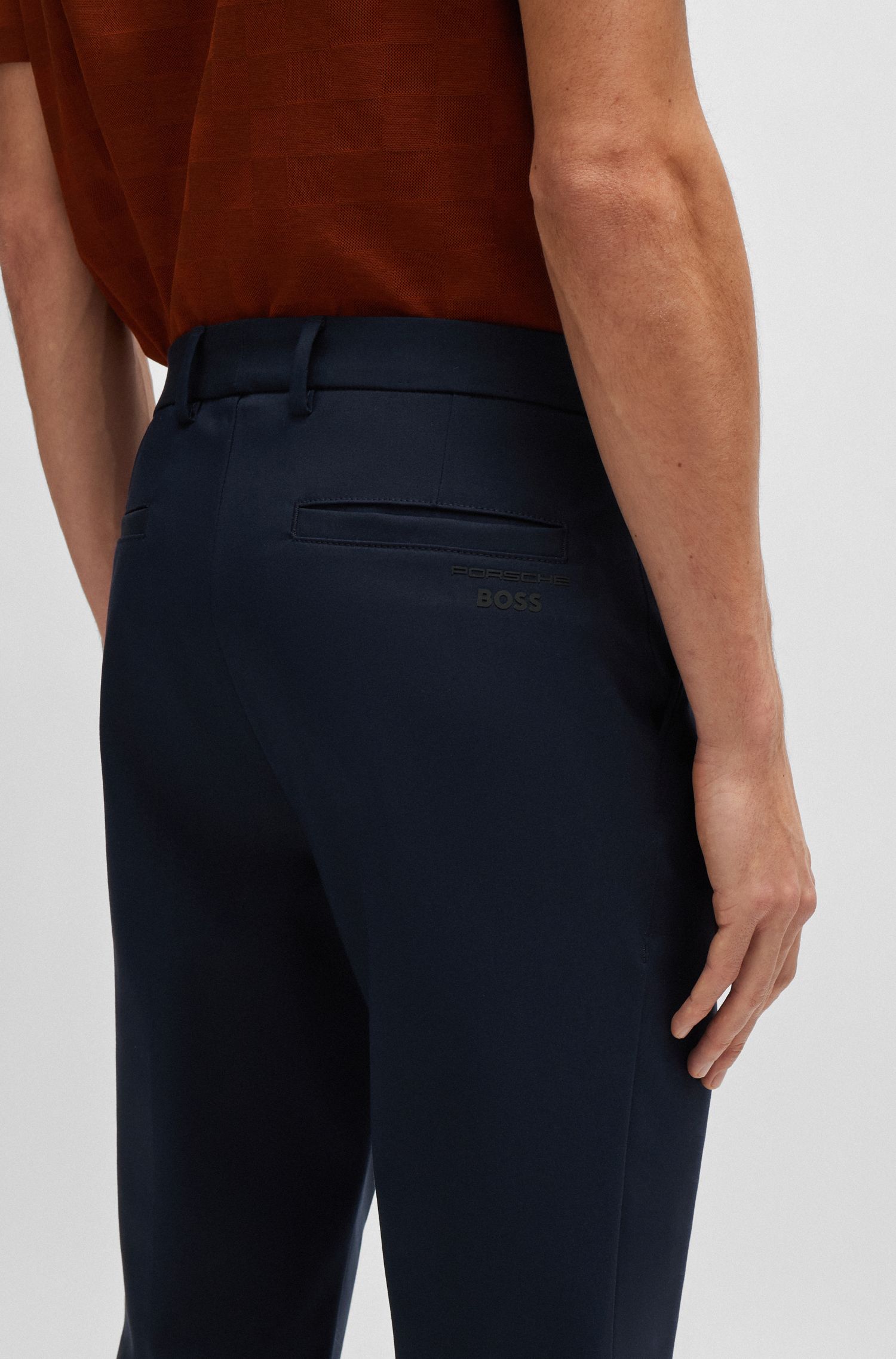 弹力棉质混纺常规版型长裤