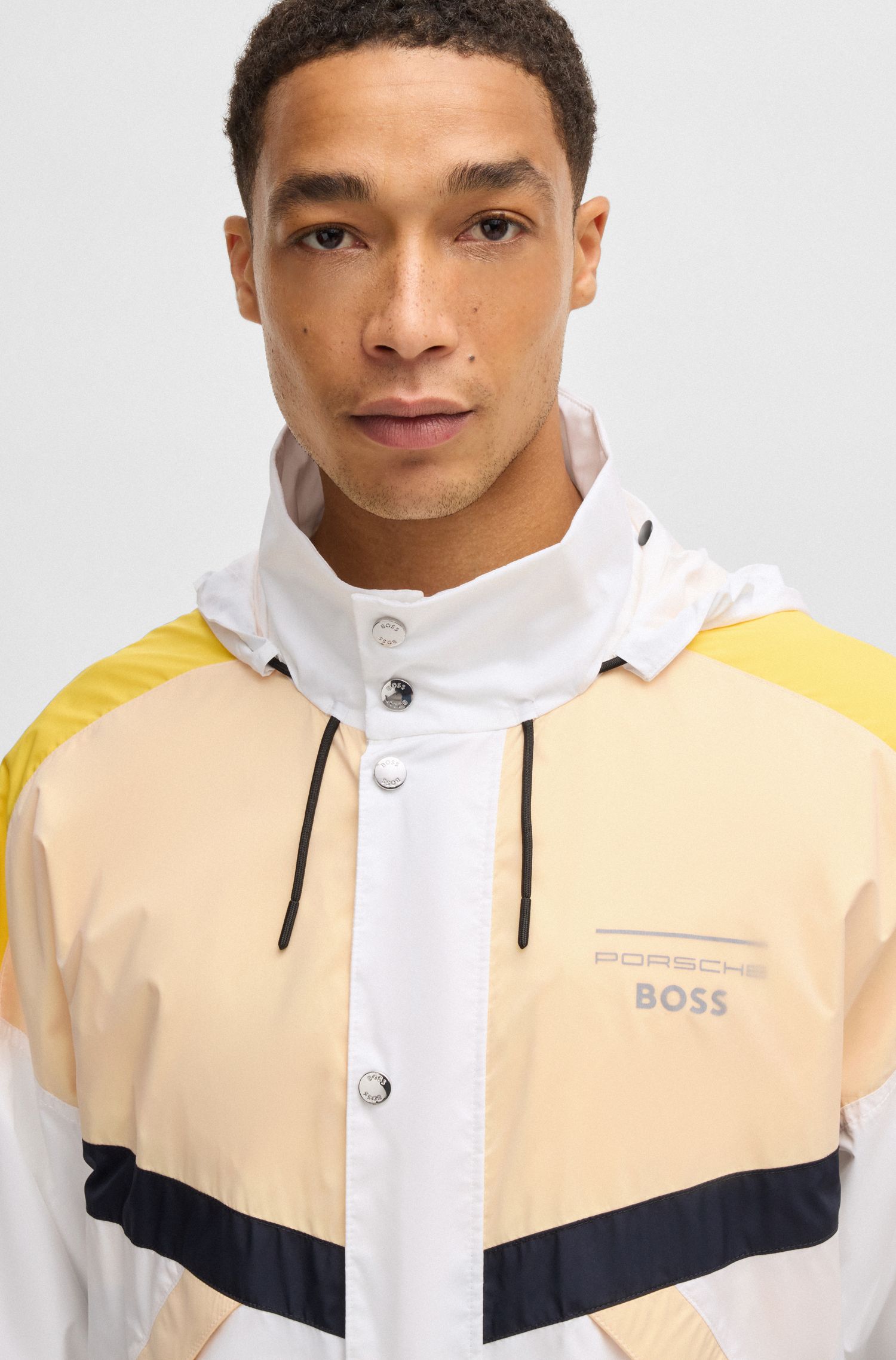 Porsche x BOSS 防泼水拼色夹克