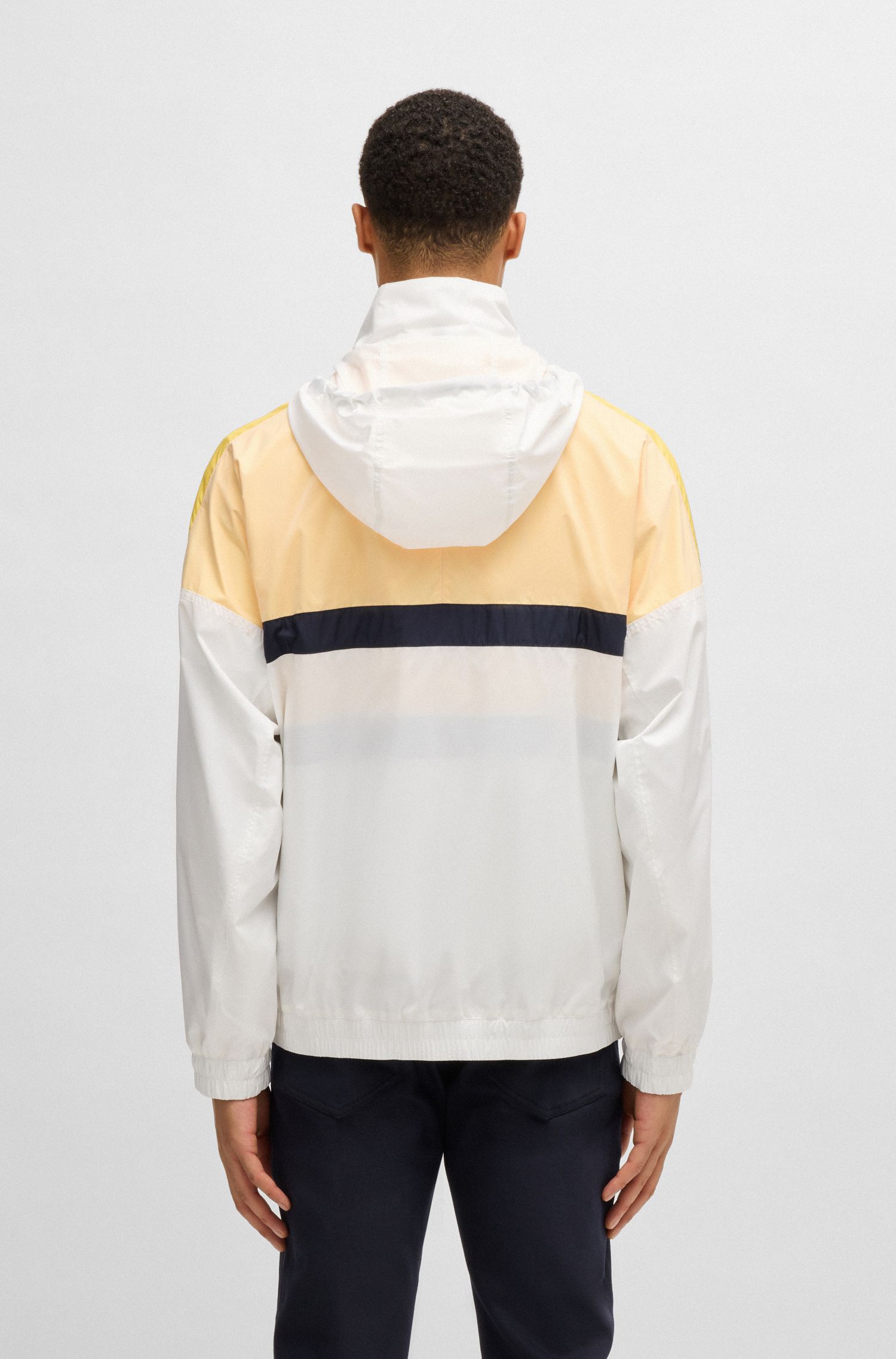 Porsche x BOSS 防泼水拼色夹克