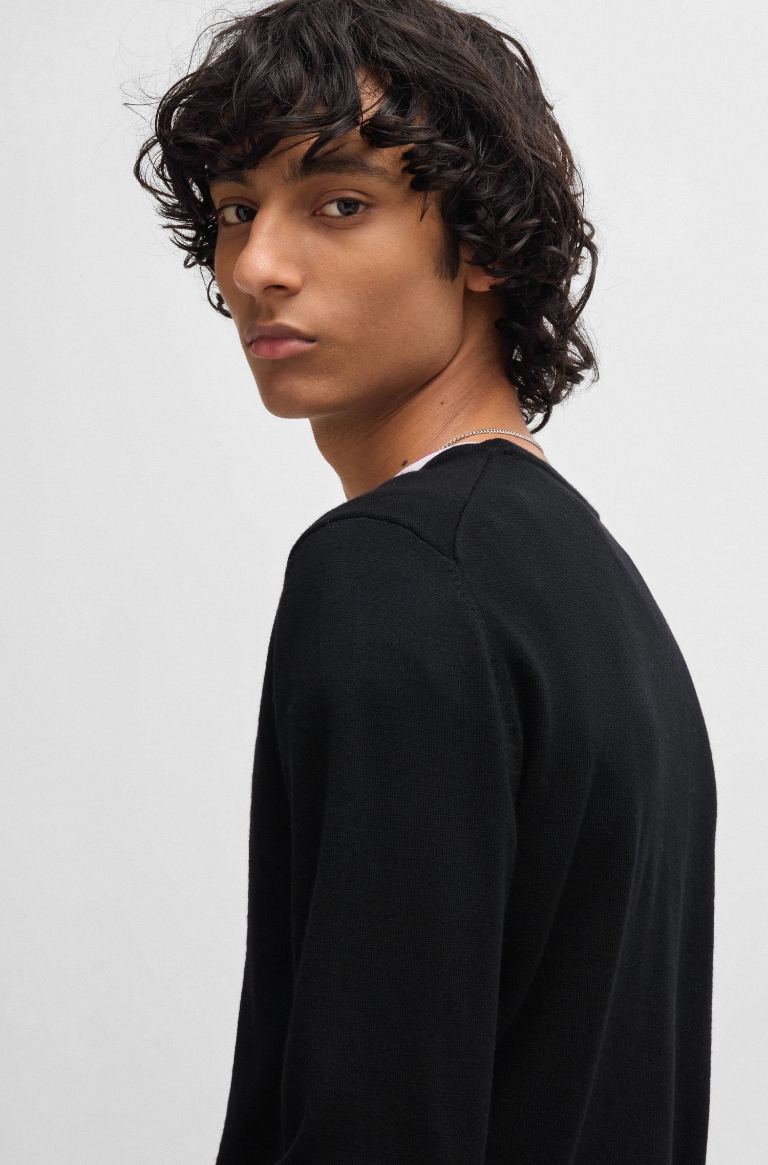 【HUGO雨果】刺绣徽标装饰毛衣