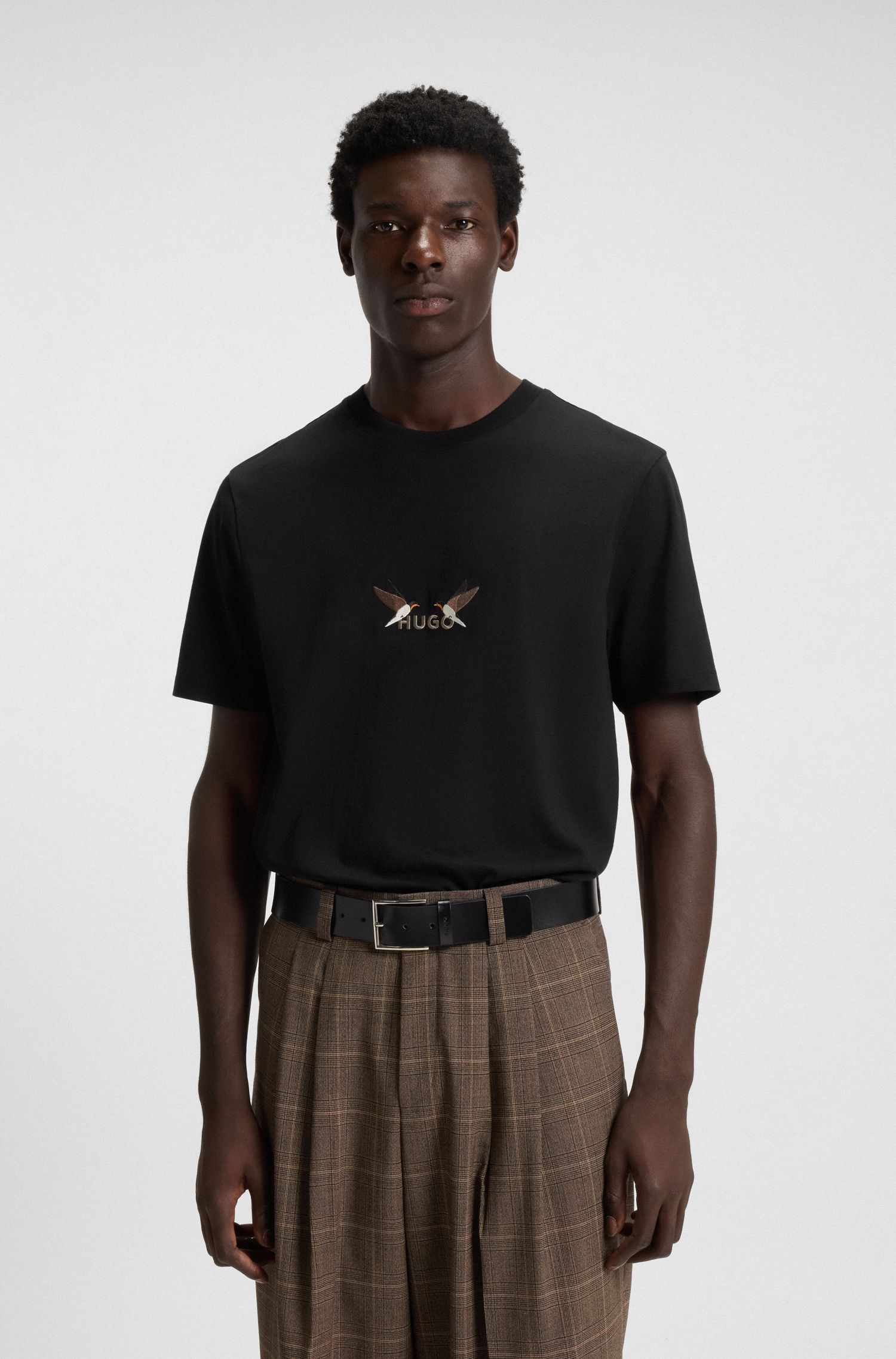 【HUGO雨果】徽标刺绣图案的棉质平纹针织 T 恤