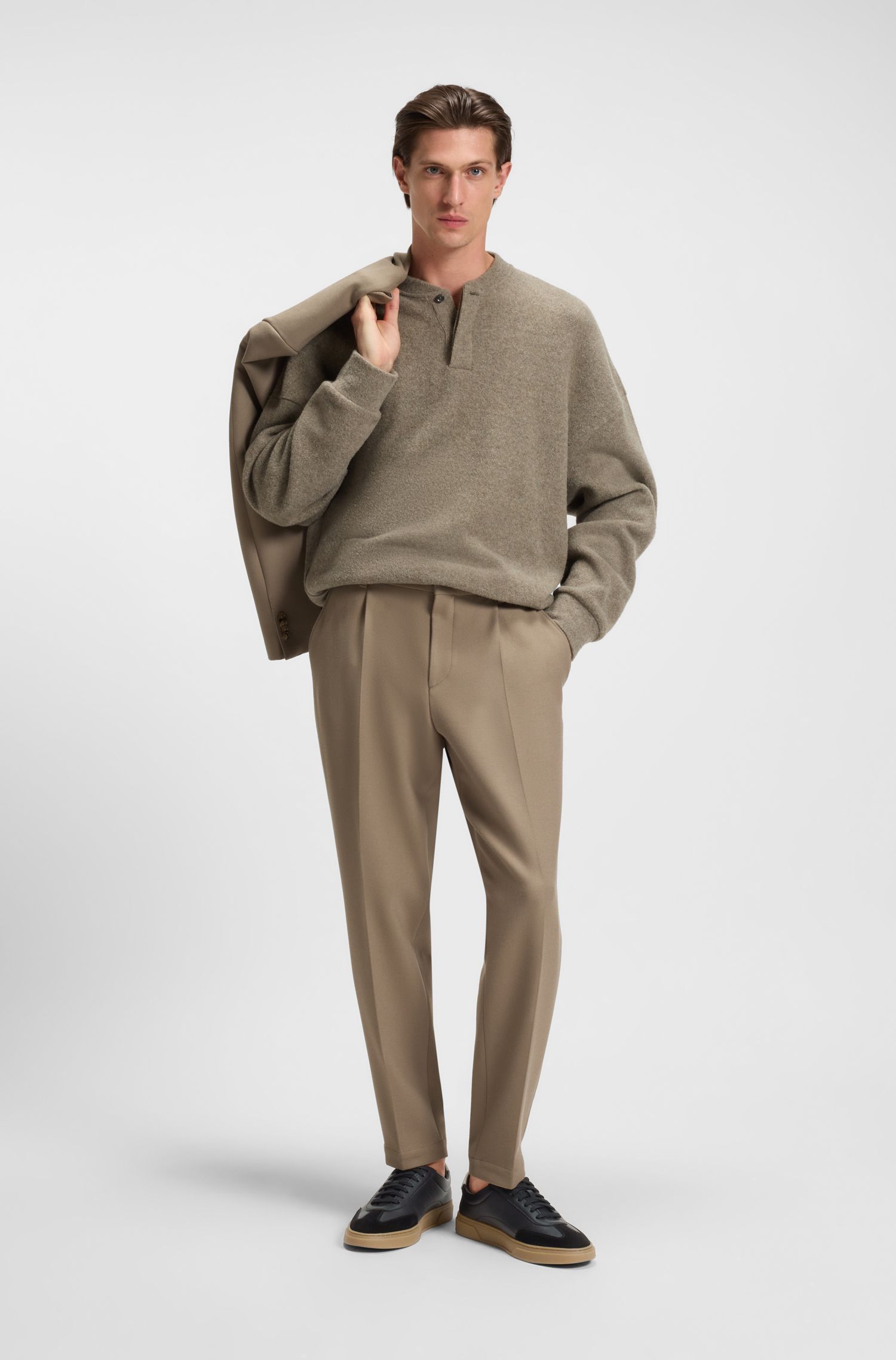 【BOSS博斯】撞色后饰片粒面皮革运动鞋