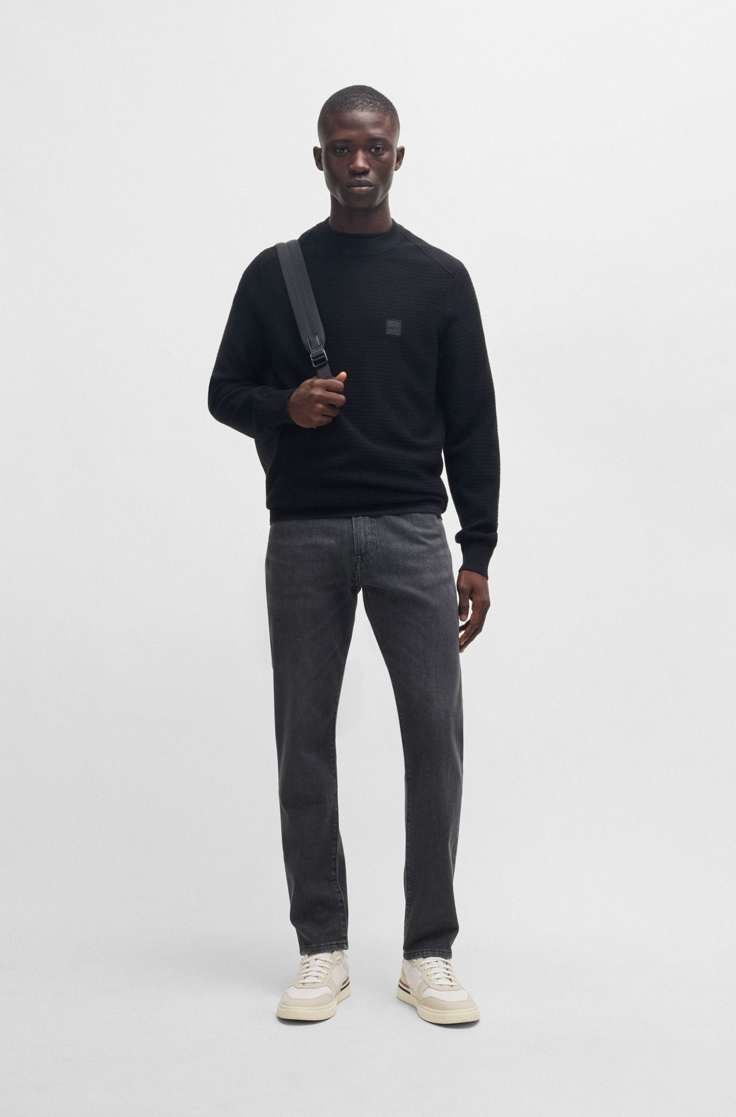 【BOSS博斯】黑色舒适弹力锥形牛仔裤