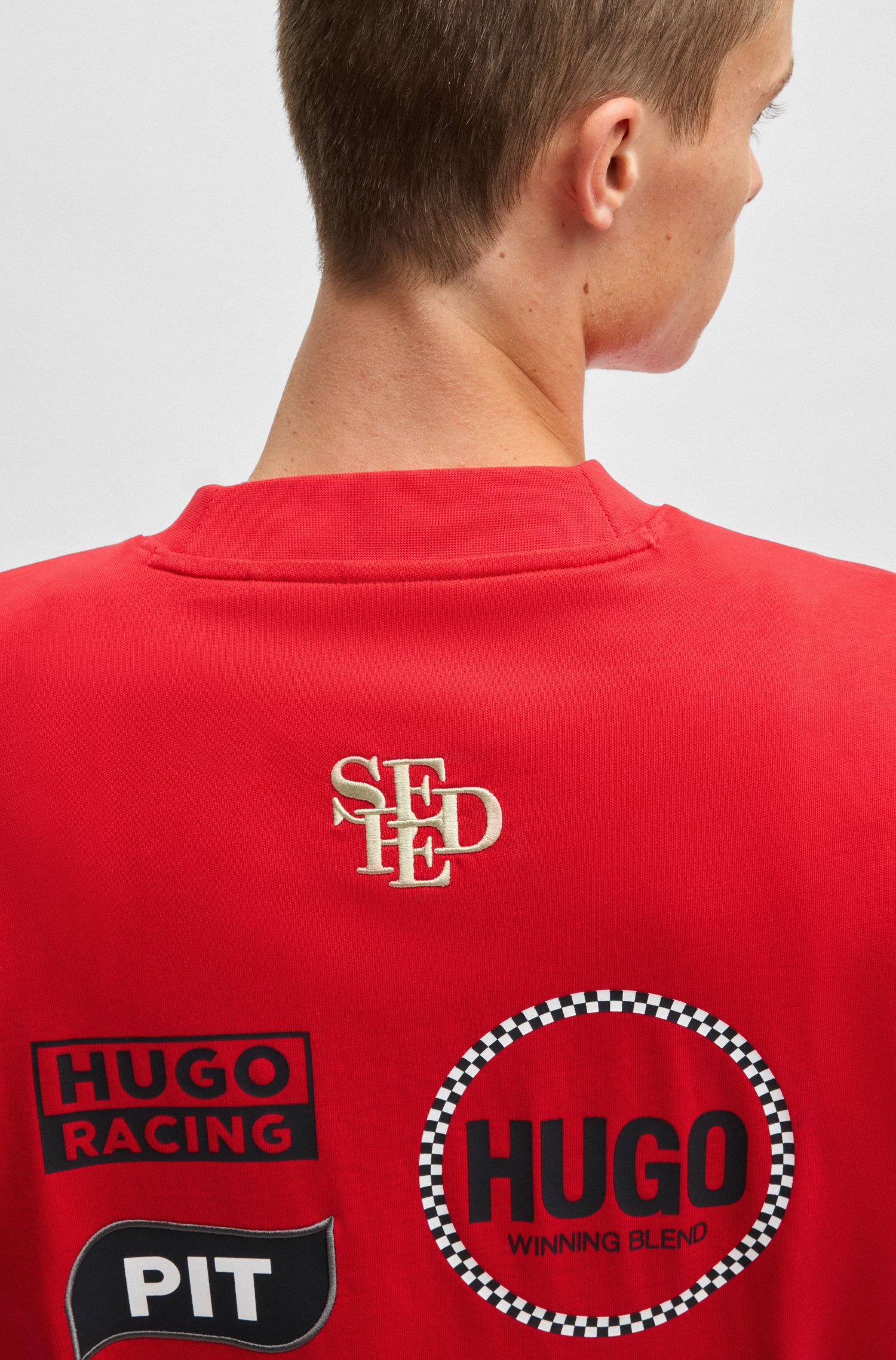 【HUGO雨果】赛车风印花棉质宽松 T 恤