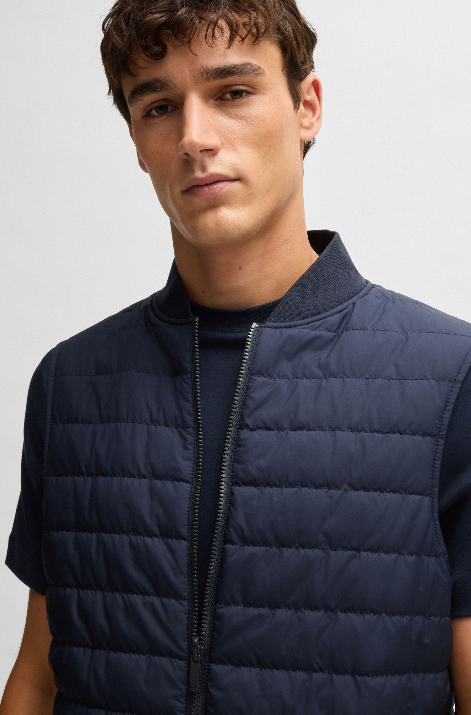 【BOSS博斯】可拆卸内层背心设计便携弹力软质外套