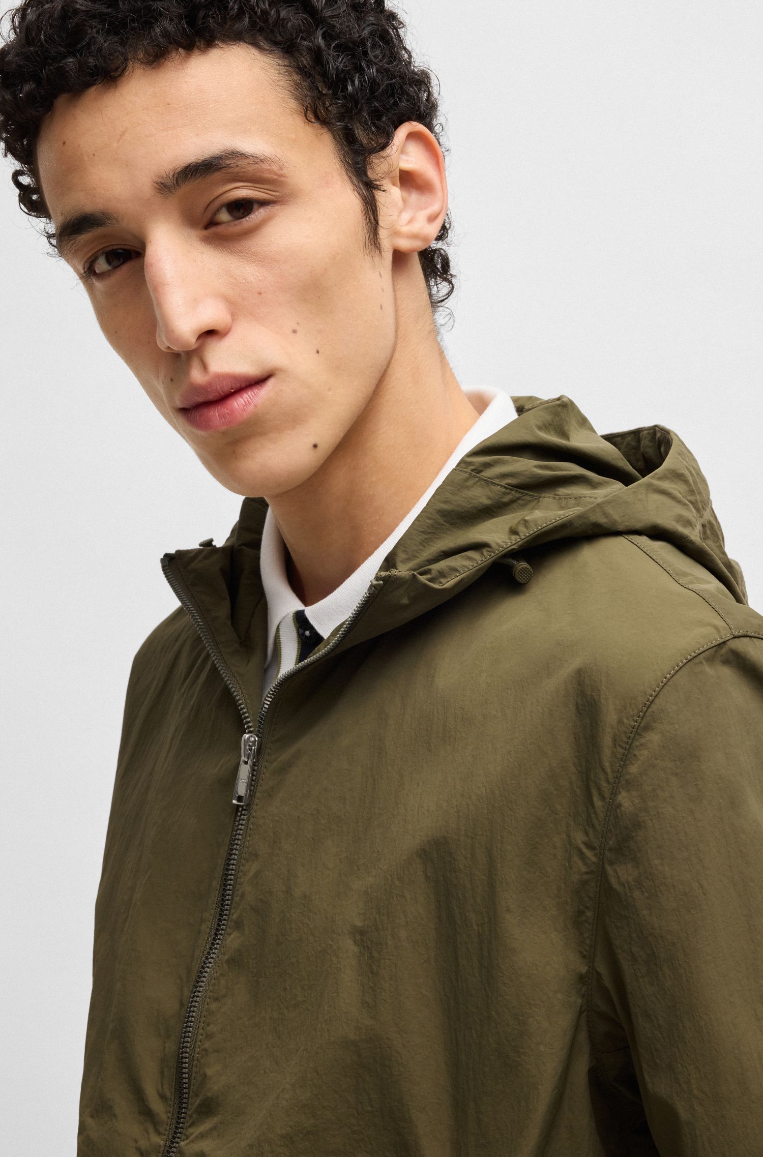 【BOSS博斯】配可调节风帽皱褶面料夹克