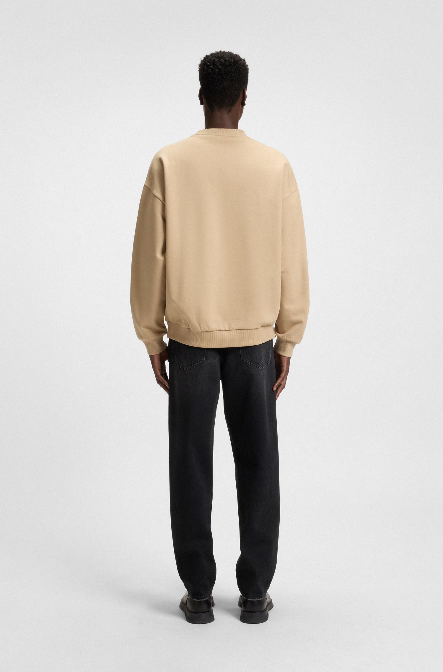 【HUGO雨果】黑色硬质牛仔布锥形牛仔裤