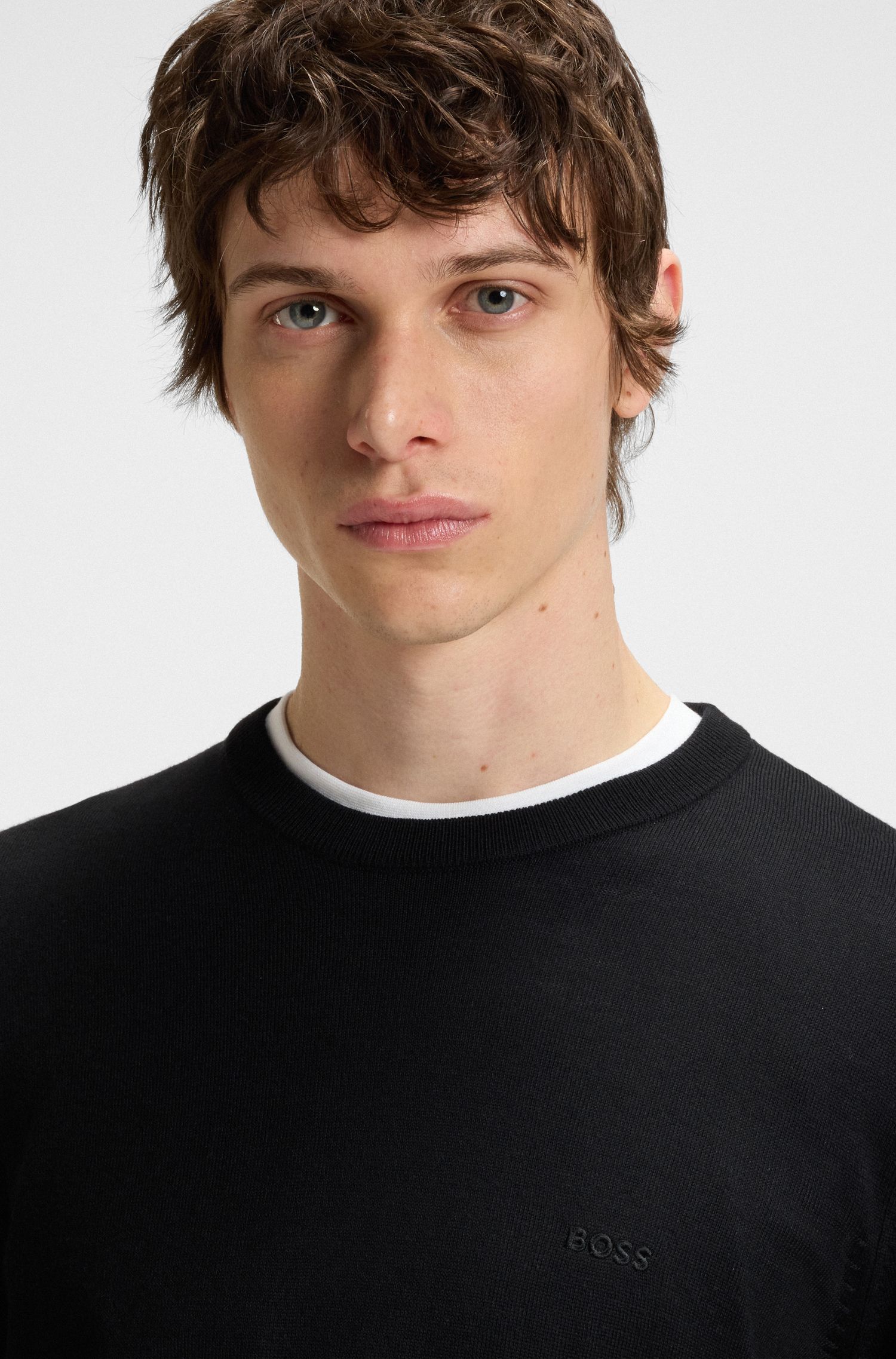 【BOSS博斯】刺绣徽标纯羊毛圆领毛衣