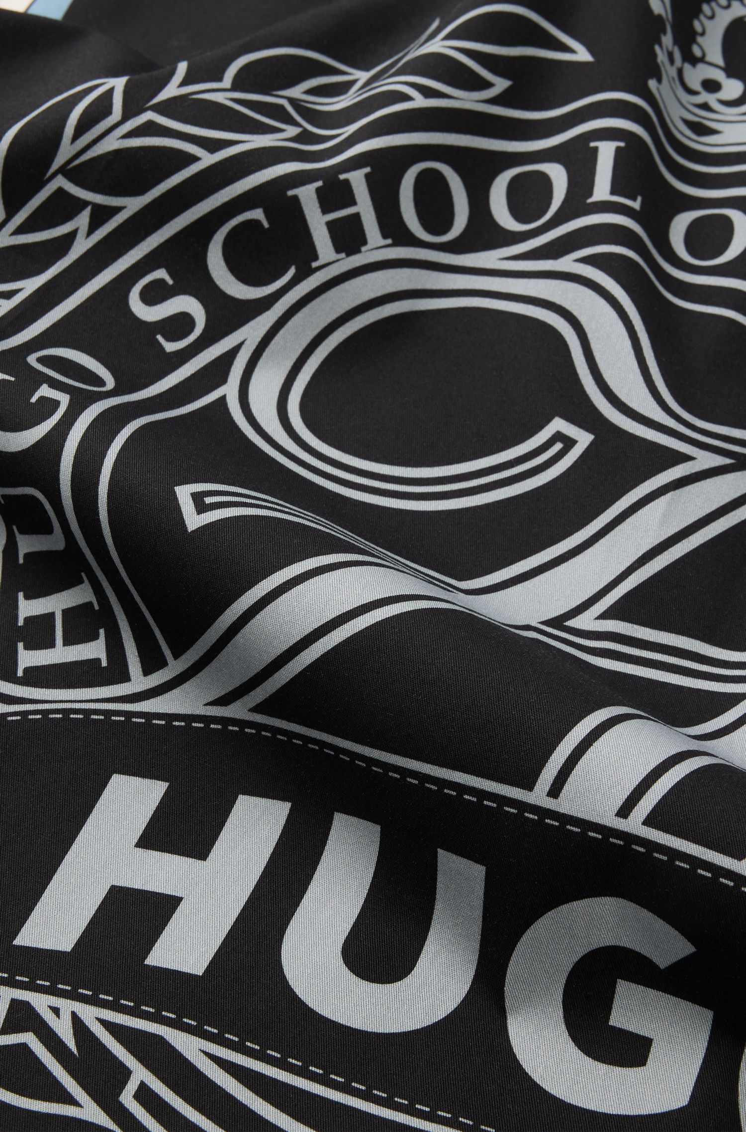 【HUGO雨果】盾形徽标印花棉质方巾