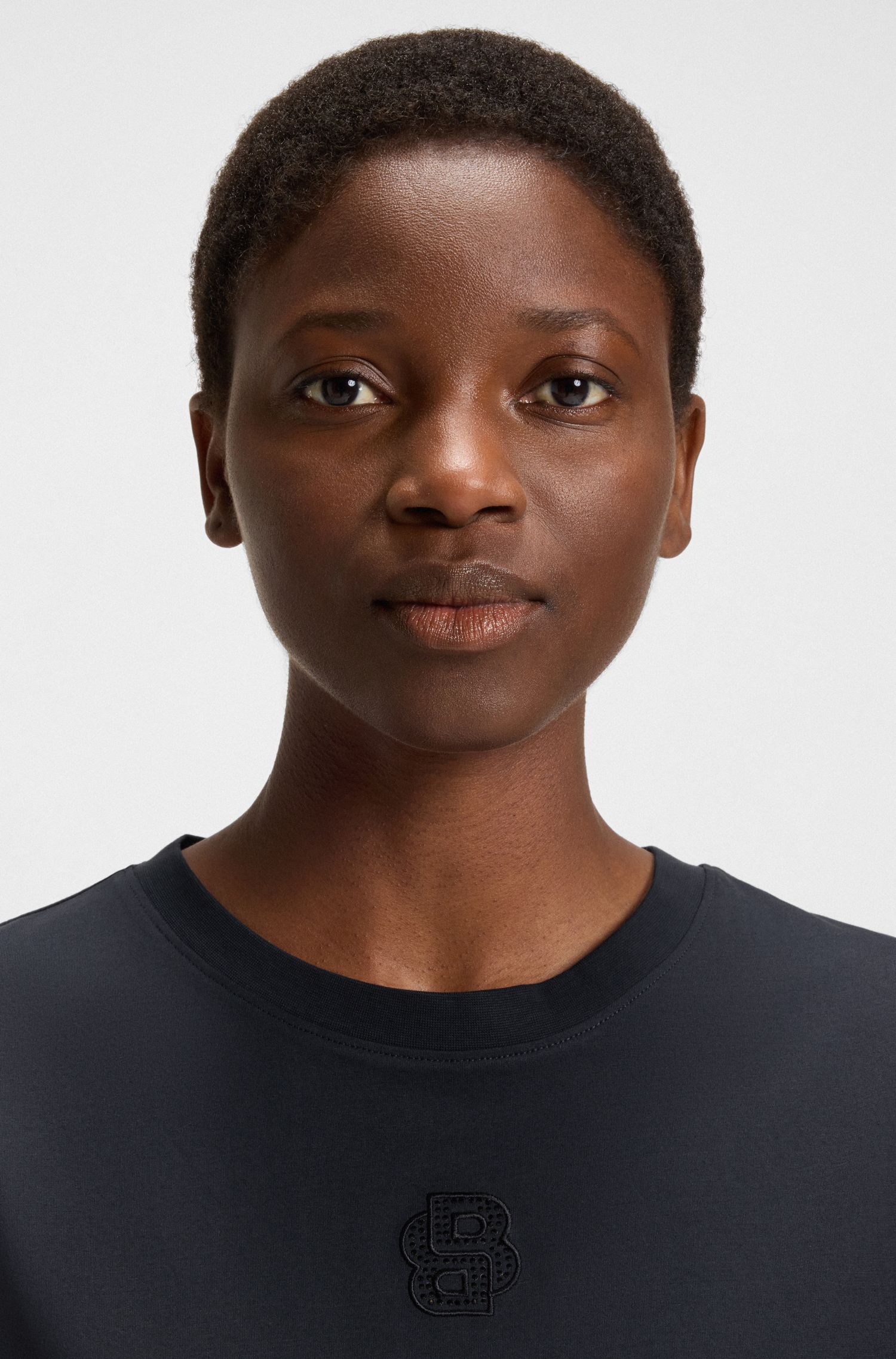 【BOSS博斯】双 B 造型交织字母装饰丝光棉质 T 恤