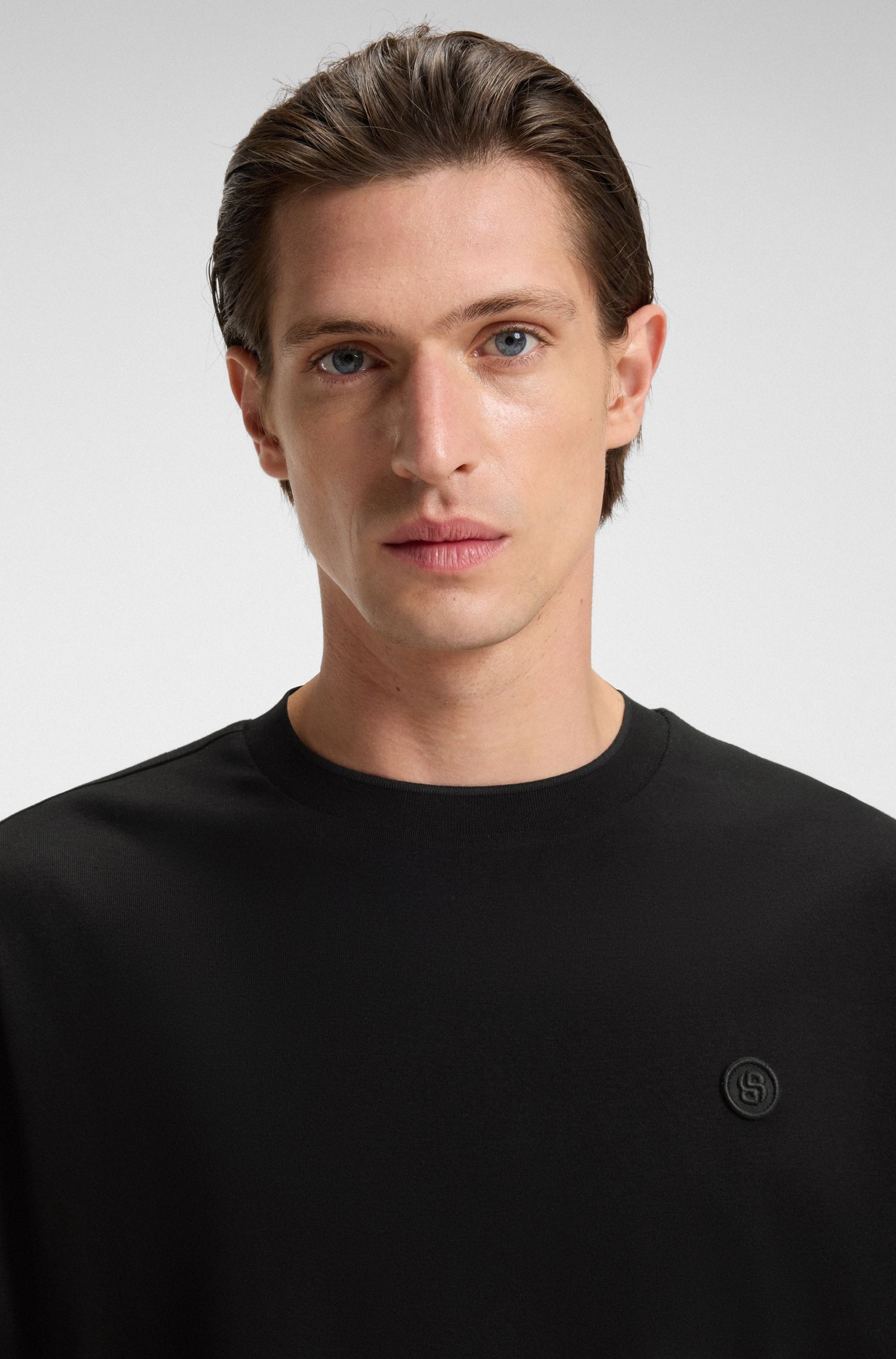 【BOSS博斯】双 B 造型交织字母装饰丝光棉质 T 恤