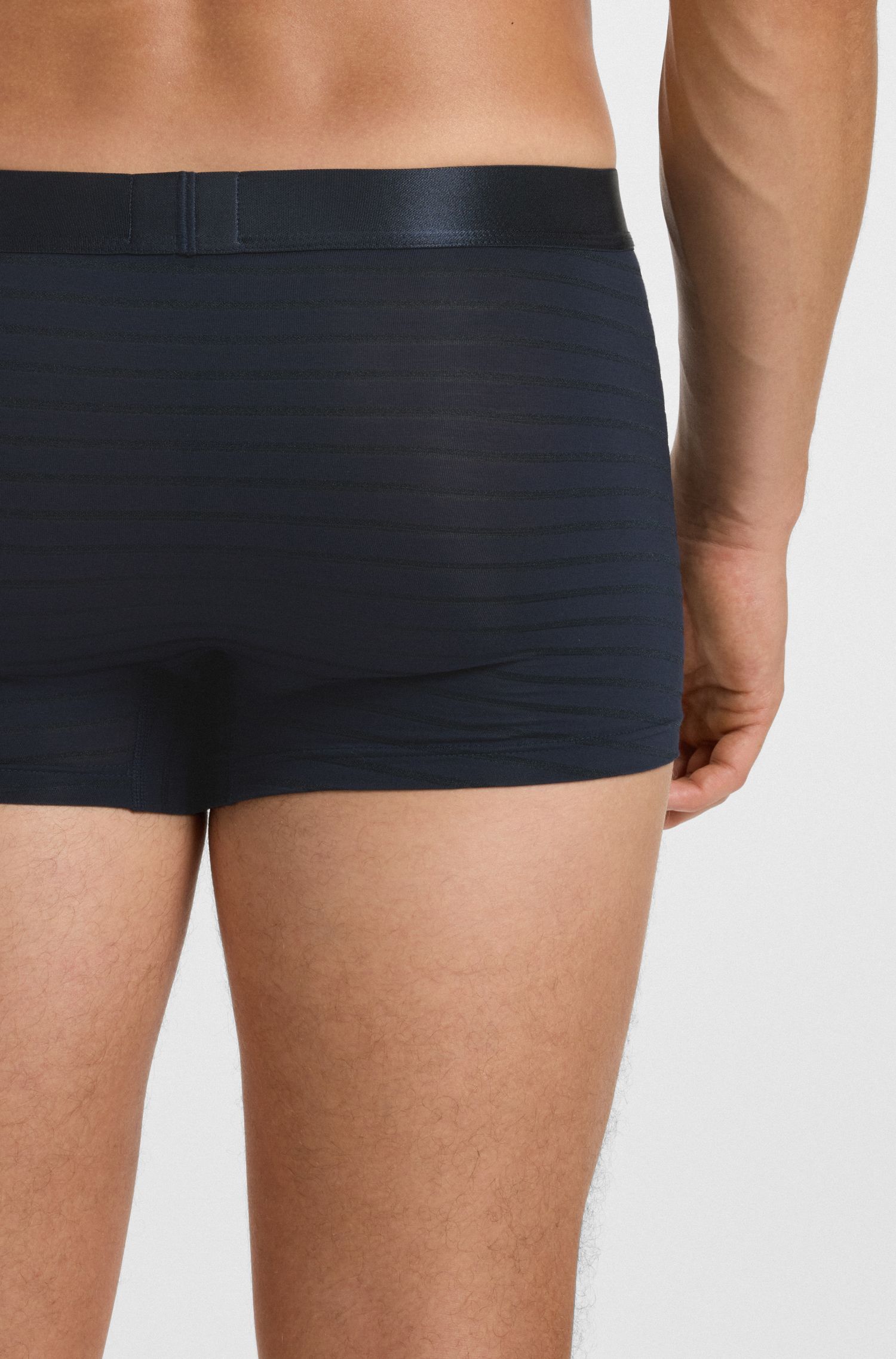 【BOSS博斯】弹力莫代尔混纺亮光条纹平角内裤